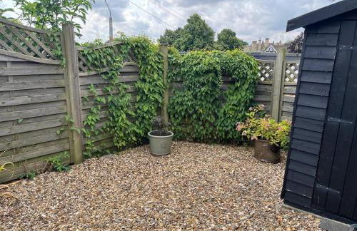 2 bedroom Hidden Gem in Stamford with parking - Foto 48