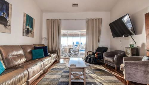 Family Waterfront 4BR Home Heated Pool Private Pier - Photo 4