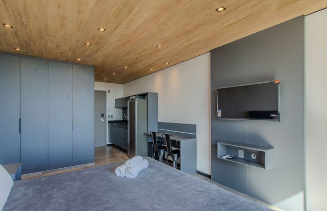 NWTs - Estúdios com Vista Lateral Mar - Photo 39