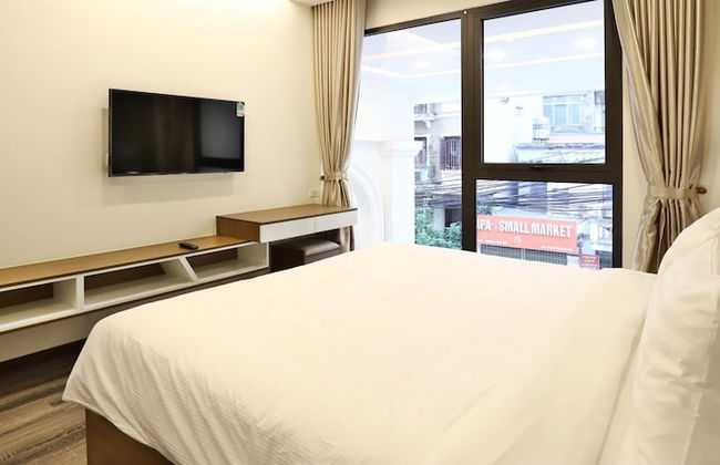 Luxe Paradise Suites Tay Ho - Photo 68