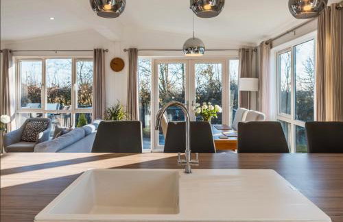 Luxury lodge - St Helens - Photo 32