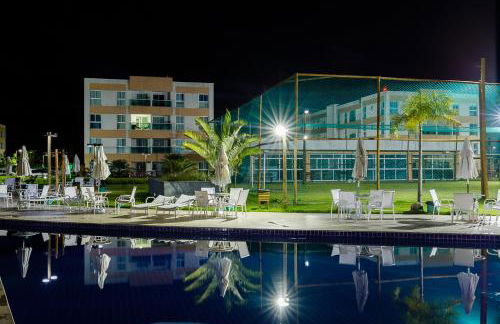 Muro Alto Condomínio Clube - FLAT TÉRREO - Foto 48