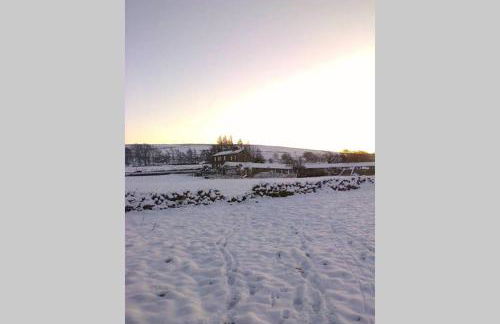 Stones Cottage Farm, nr Haworth, family friendly, work friendly, gaming barn, hot tub, free wifi, free parking, EV point - Foto 44