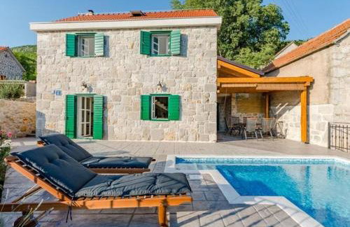 Holiday Home Rustic - Two Bedroom Holiday Home with Private Pool - Photo 38