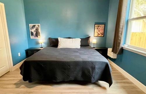 The Billiard close to downtown with fenced yard - Foto 18