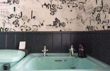 16th Century House, Castle Views, Mountain Views, Hot Tub, Firepit, Stunning Interiors - Foto 37