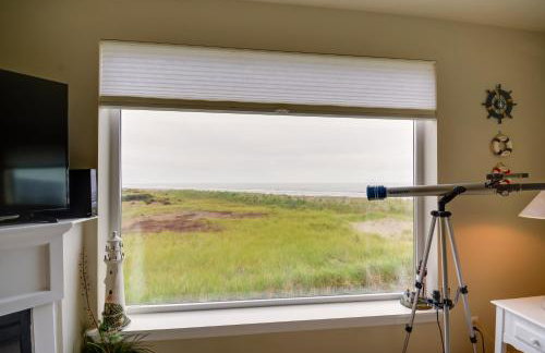 Walk to Beach Panoramic Splendor Westport Condo - Foto 5