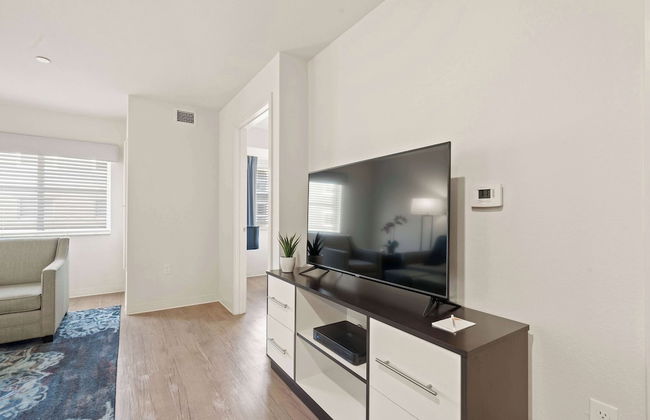 WaterWalk Extended Stay by Wyndham Kansas City - Overland Pk - Photo 30