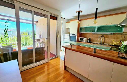 Beautiful Apartment, Beach by foot - Photo 54