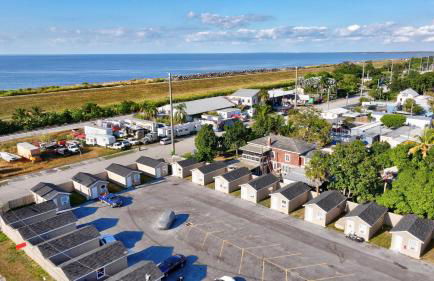 Cozy King Bed Studio - Affordable Fresh Cozy - Foto 17