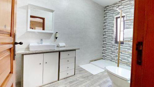 Fernandes Guest House Bright Private Suite - Foto 5