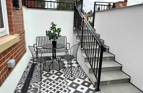 3b Roman View, Beautifully appointed, apartment with 2 en-suite bedrooms in great Roundhay location, Netflix, off street parking & EV charging - Foto 5