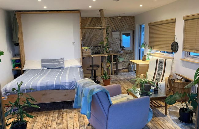 Unique 2-bed Cabin in Llanelli - Foto 4