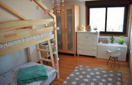 GALIHOST - Precioso ático en pleno centro de O Grove - Photo 4