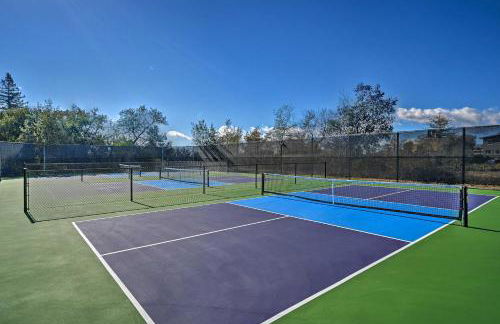 Serene Napa Retreat with Pool Access and Patio! - Foto 29