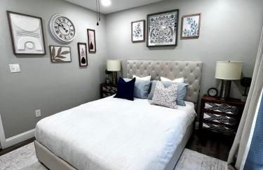 Quiet Stylish Stay with Office Space near Downtown - Foto 32