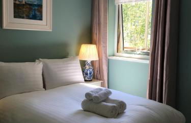 Edinburgh Old Town - Photo 14