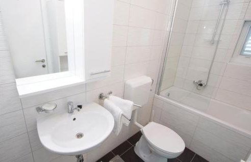 Two-Bedroom Apartment In Verunic - Foto 26