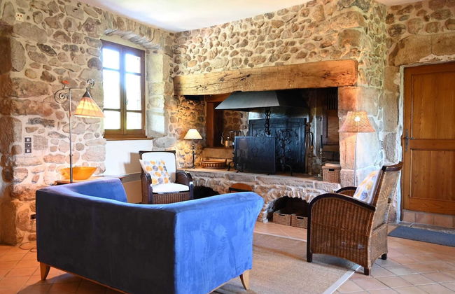 Restful Villa in Largentiere With Swimming Pool - Foto 21