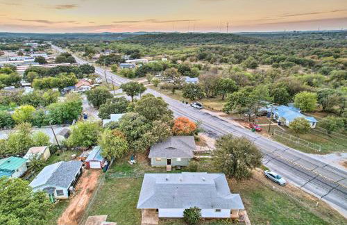 Cozy Graham Retreat about 3 Mi to Lake Eddleman! - Foto 27