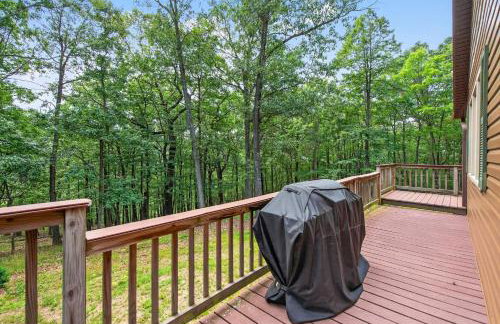 20 acres w Private Pavilion, Fireplace & Fire Pit - Foto 38