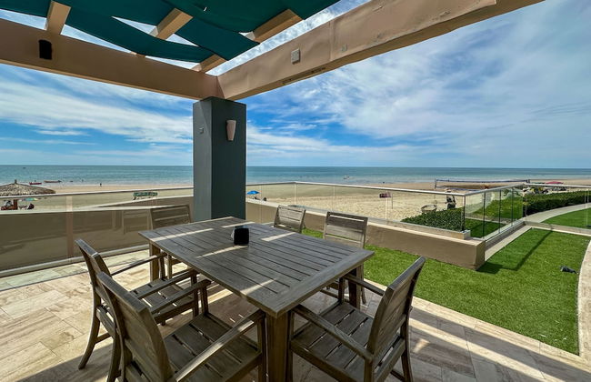 Oceanfront Vibes Iconic Beachside Getaway - Foto 69