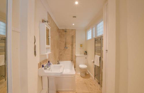 Beresford House - Photo 9