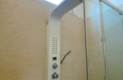 LUNA SUL PORTO Seaview Apartment - Bright and Spacious Flat in Central Nettuno, Steps from the Marina, Beaches, and Train Station - Photo 14