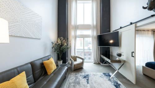 Modern Downtown Top Floor Penthouse With Bay Views - Foto 2