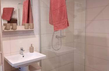 Urlaub im Friseursalon - Foto 9