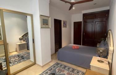 Marbella Beach Front Edificio Mayoral Centro Ciudad y Primera Línea Playa Muy Amplio y Espacioso - Foto 30