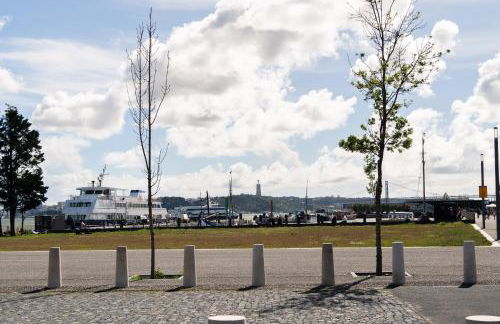 Modern 41BR with Art & Tagus River Views - Foto 66