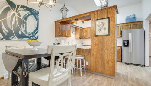 Near Medical Corridor Whimsy Wisconsin Duplex - Foto 2