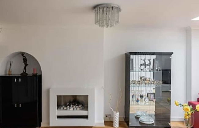 Tudor House Kingston Luxury 5 bed Villa - Foto 7