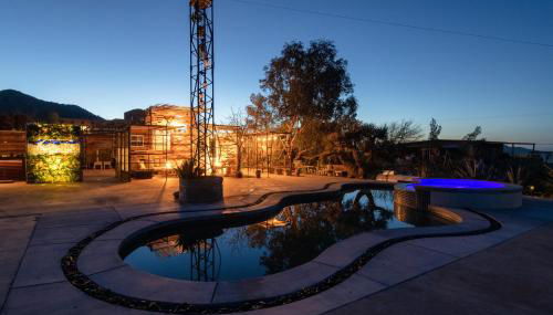 Desert Lily - Sunrise Suite with private hot tub and shared pool - Foto 3