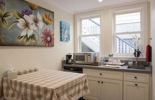 Totally Renovated Victorian House in Center SF! - Foto 17