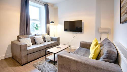 5 Bed - 2 Bath - Ideal for Work Crews - Foto 1