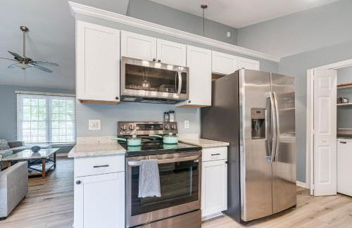 Home with Pet-Friendly Yard, 1 Mi to Dtwn Raleigh! - Foto 3