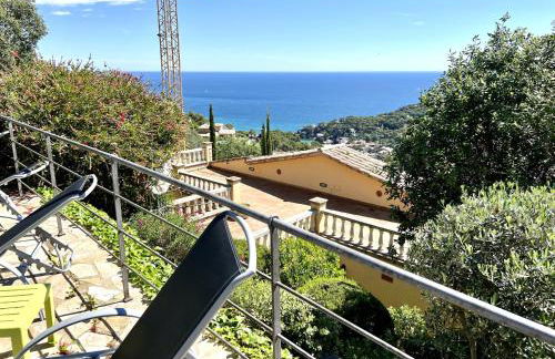 Espectaculares vistas al mar en chalet con piscina - Foto 19