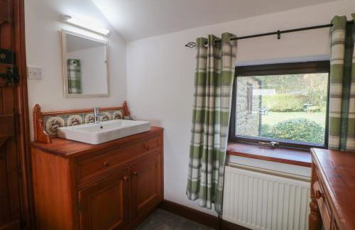 Wayside Cottage at Wayside Farm - Photo 14