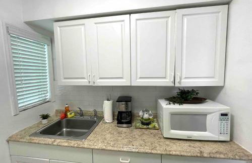 Apartment in the Heart of Calle 8 with Parking - Foto 20