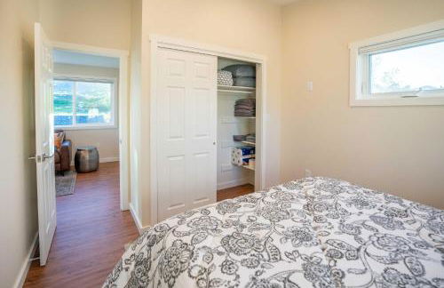 Golden Cottage Near Red Rocks and School of Mines! - Photo 18