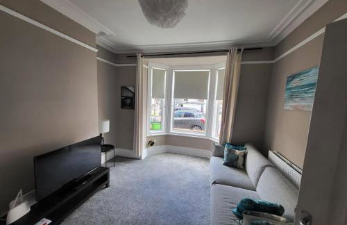 4 Bedroom house, 8 min to city! - Foto 9