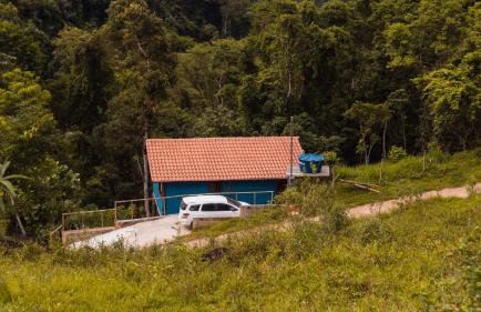 Ecocasa azul - Chalé na mata - Foto 44