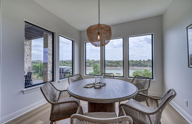 Luxury Lakefront Home-private Dock - Dipping Pool! - Foto 32