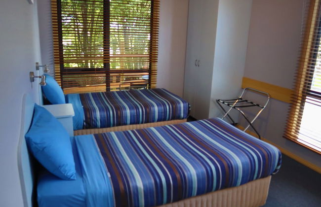 Strahan Bungalows - Photo 13