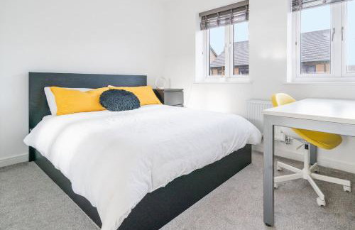 3 Bedroom House - Sleeps 8 - Driveway Parking - Foto 52