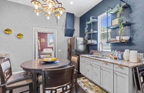 3 Bdr 2 Bth Downtown San Antonio Free Parking at The Alamodome - Foto 6