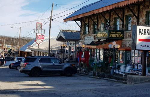 Breathtaking Views - Lakefront Duplex - Near Shawnee Bend Boat Ramp - Foto 9