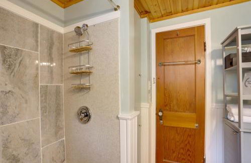 Spacious Lakeside Cottage - 2 Miles to Marblehead! - Foto 17